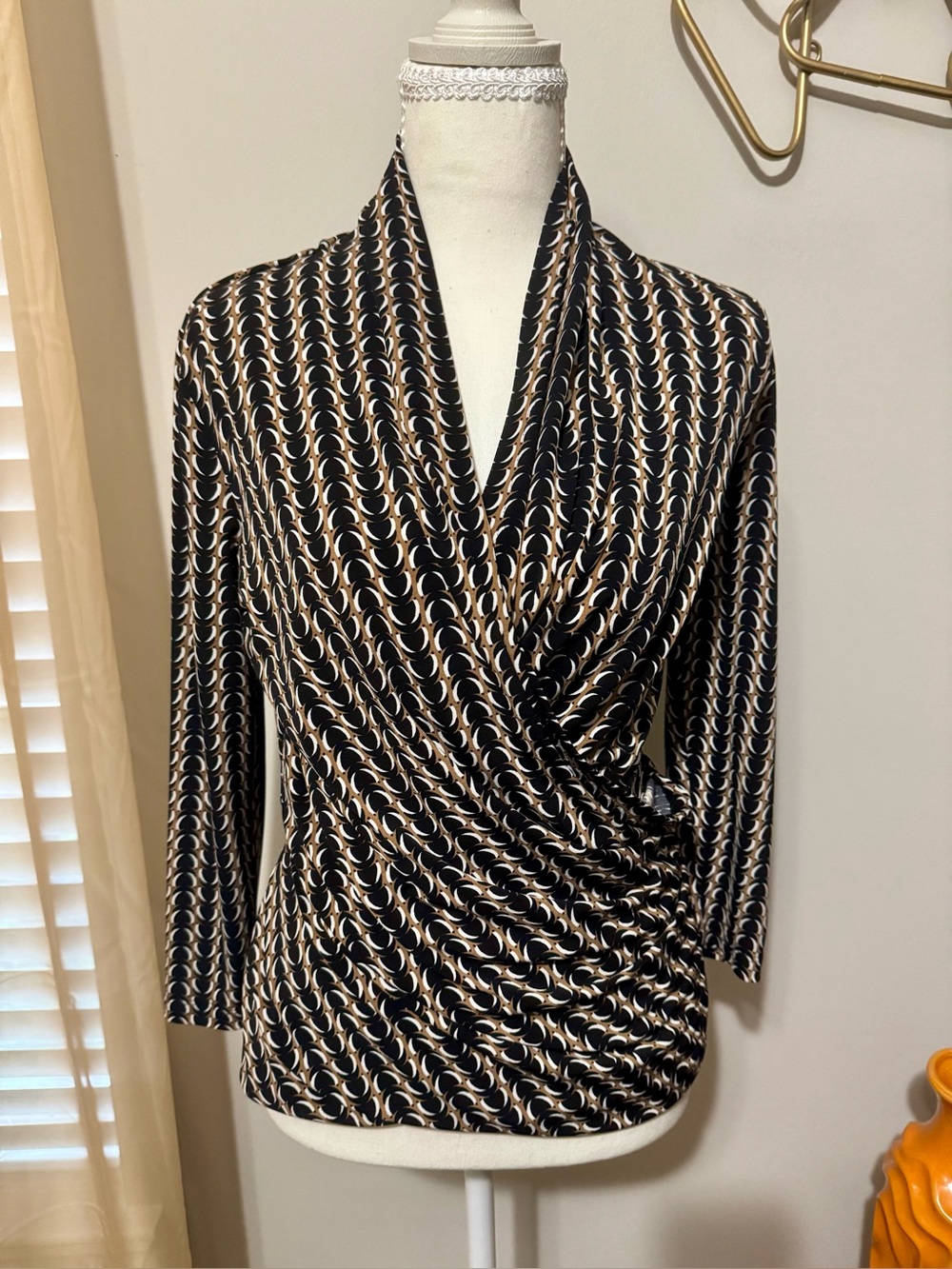 Vince Camuto Black and Tan Geometric Wrap Shirt